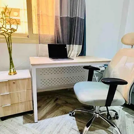 Shared Apartment Close To Airport Garden View منزل مشترك بالقرب من المطار مطل على حديقة Cairo Exterior photo