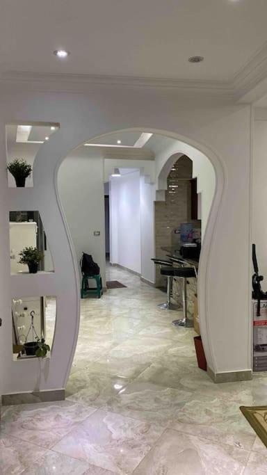 Shared Close To Airport Garden View مشترك بالقرب من المطار مطل على حديقة